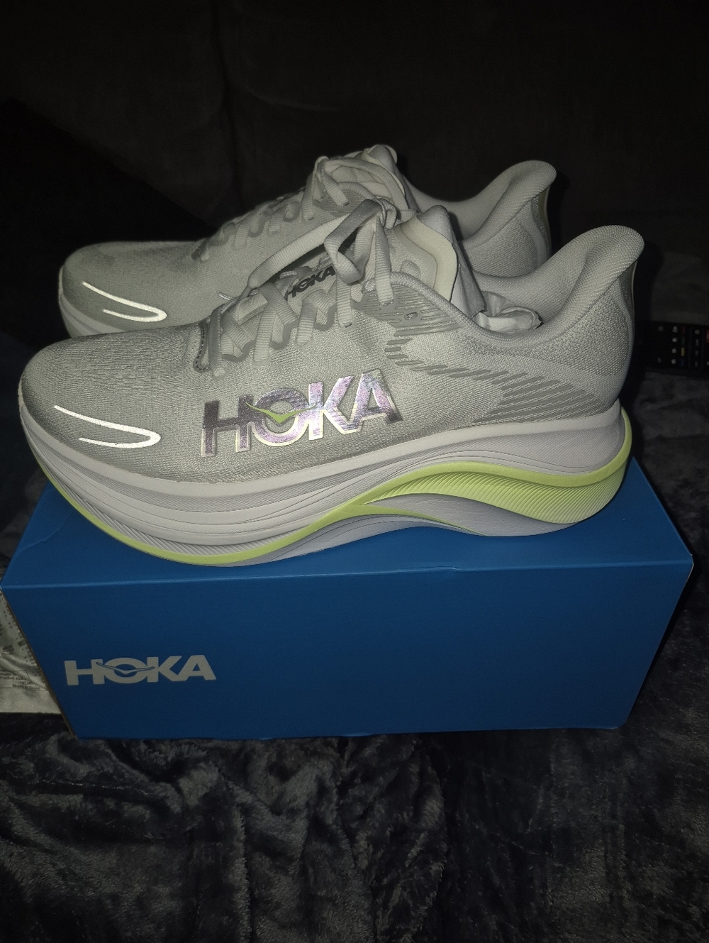 HOKA Skyward X 2 Women’s Size 9 B White Neon Yuzu Running Shoes NWT - Picture 5 of 6